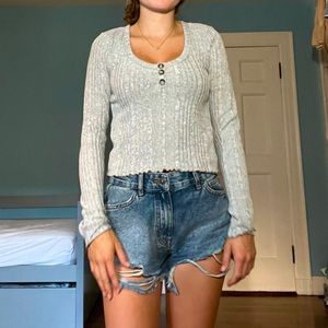 gray long sleeve shirt (light sweater material)